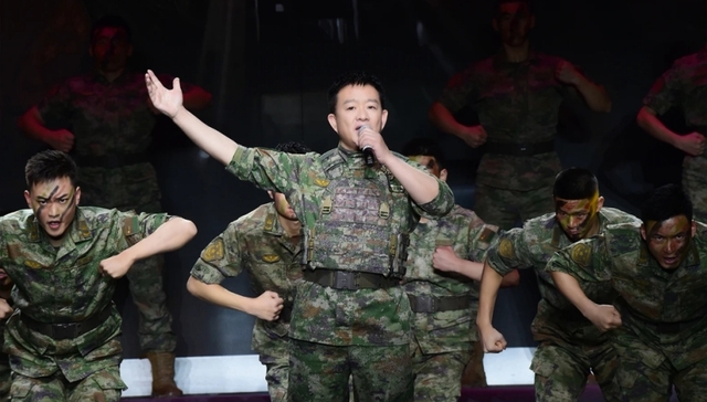 小曾军营民谣30周年演唱会（成都站）将于四月开唱