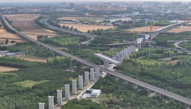 雄忻高铁山西段五台山隧道 杨家庄隧道贯通