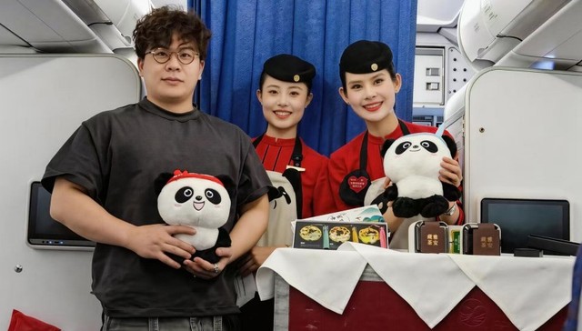 雅安携手四川航空推出“天府之肺·熊猫雅安”文旅体验