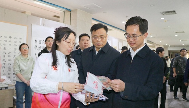 文化暖心 政策惠民 2026年第二期“滨州政好”政策宣讲走进“欢乐滨州迎春文化荟”