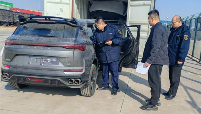 2026年聊城首批海铁联运乘用车“驶”往阿尔及利亚