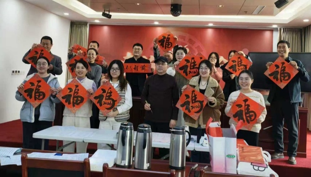 十年墨香暖新春 自强担当践初心——全国自强模范、聊城联通员工申晨光 马年续写志愿服务新篇章