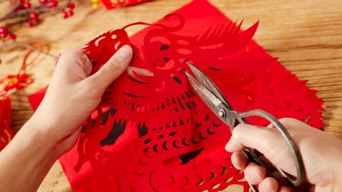 扎堆来华，花式过年，这个春节老外为何对中国“真香”了？