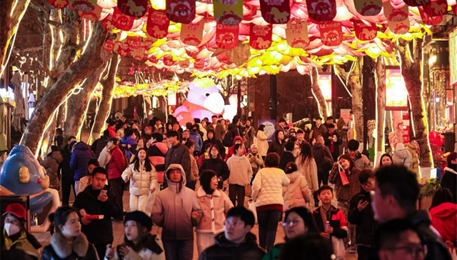 大鲍岛的“夜能量”报告：糖球会如何点亮春节夜经济