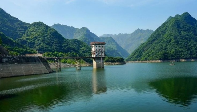 春节期间他们坚守秦岭腹地  守护西安人的“大水缸”