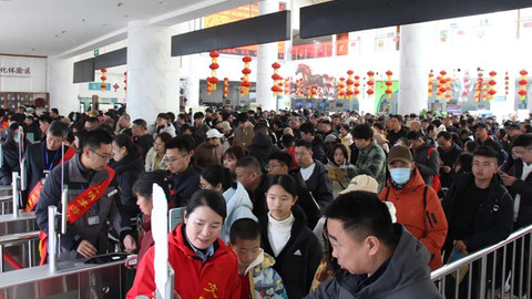 山東文旅觀察 | 30萬(wàn)人次涌向嶗山，留住他們的是何種“年味”？