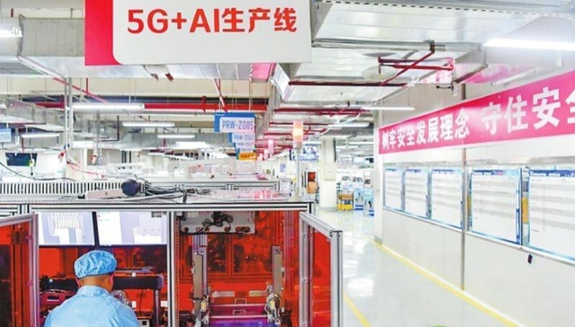 当四川长虹董事长走上“代表通道”，为啥谈的不是电视？