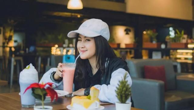 茅台不香了？年轻人爱上“小甜水”，有单品爆卖1亿元