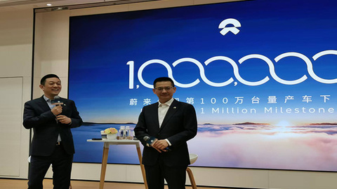 首现季度盈利！蔚来2025年营收、交付量创新高，李斌：超快充与换电模式不存在根本矛盾