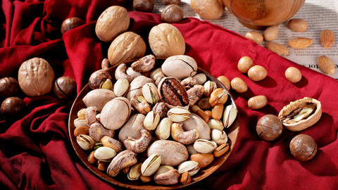 财界观察 | 沃隆IPO折戟两年后，一份榜单能否助其重夺“每日坚果”话语权？