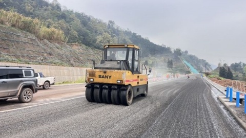 四川省交通在建项目复工率达97.8%