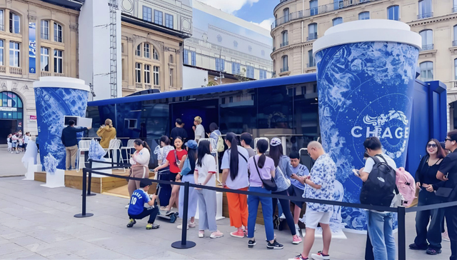 风暴眼中的霸王茶姬