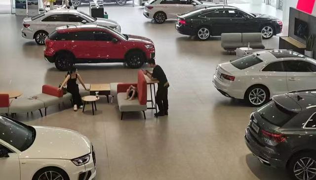 近5000家4S店退网！超7成二手车商亏损后，转投自主品牌能否走出困局？