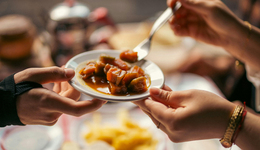 小小咸菜，开始“背叛”平民餐桌