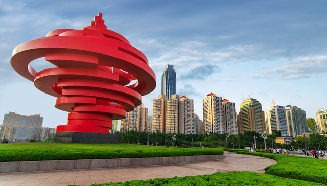 山东智造;中国速度;张雪冠军车;隐形筋骨