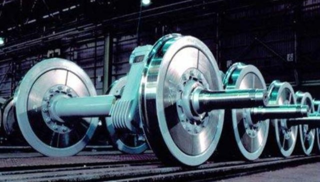 晋西车轴;2025年;主营产品营收下滑;归母净利润同比增长24.59％