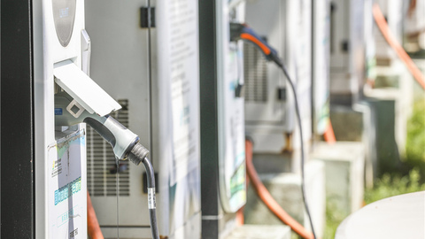 时评 | 两年锻造绿色动脉，山东补能廊道将开启重卡电动化新局