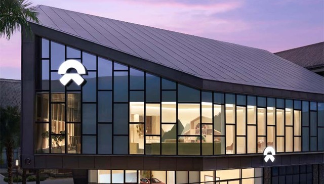 蔚来李斌：电芯规格标准化和芯片归一化至少能为行业降本千亿元