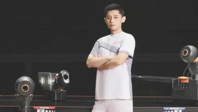 TOPBRAND | 庞伯特完成融资；Musinsa等美妆品牌计划IPO；家乐福加速布局非洲市场；瑞幸将上线瓶装咖啡