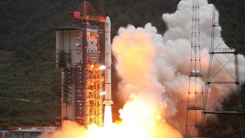 在成都，赴一场宇宙级浪漫