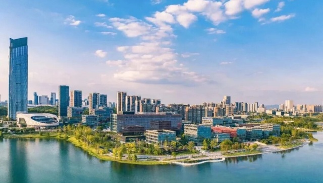成都，“才”气涌动