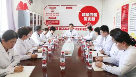 【行政查房】走进康复医学科、全科医学科：院领导现场“解题”，让患者看病更顺心