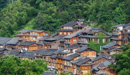 放弃北上广，外国人悄悄挤满中国乡村
