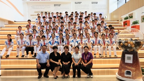 西安科学园助力高新七初开展沉浸式科普活动