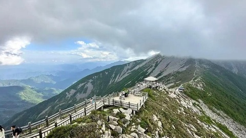 雄冠秦岭，高于三山五岳，太白山凭什么惊艳这个夏天？