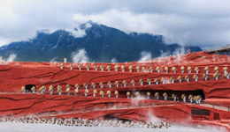 这届游客，正在抛弃传统旅游演艺？