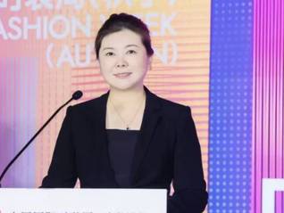 时尚新势力前沿对话 | 普尔口腔创始人丁阿营：美学负责溢价，医疗负责底盘