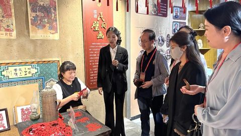 2026国家级陕北文化生态保护区建设成果交流展示活动调研组走进绥德