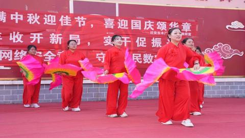 河北迁安：金秋庆丰收，文艺映振兴