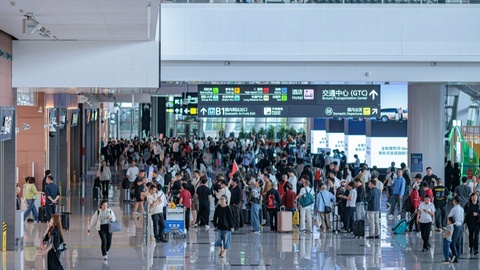 成都航空枢纽国庆假期旅客吞吐量205.2万人次，创历史同期新高