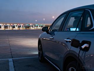 车主跨境自驾遭“锁车”30多小时？极氪汽车最新回应