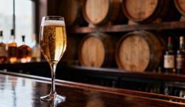 白酒去库存、啤酒高端化，华润啤酒的“第二曲线”就要来了？
