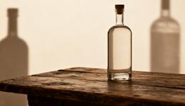 光瓶酒混战，光良酒的突围故事能讲多久？