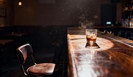 茶颜悦色黯然“退场”，小酒馆是“伪刚需”？