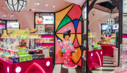 LABUBU爆火全球，盲盒能否捧出第二个“泡泡玛特”？