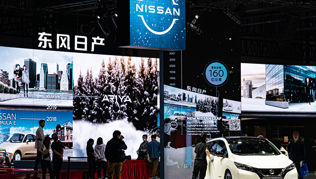 炮轰小米YU7粉丝“愚忠”，东风日产高管发文致歉