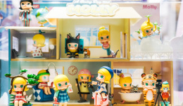 高瓴淡马锡出手，资本押注下一个泡泡玛特