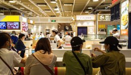 头部商场疯抢餐饮“爆店”，背后是巨大的流量焦虑？