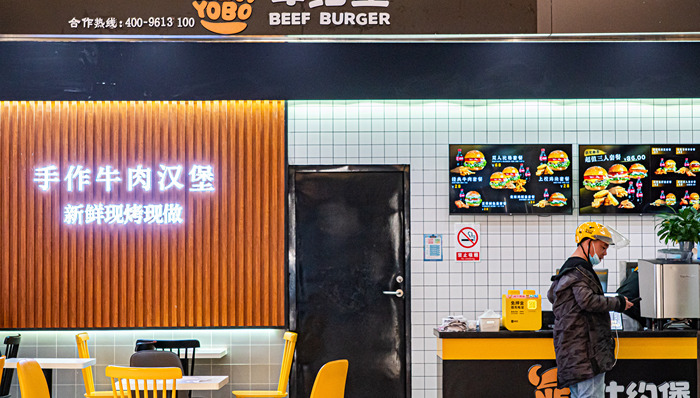 牛约堡被曝后厨脏乱差，涉事门店已在外卖平台下线