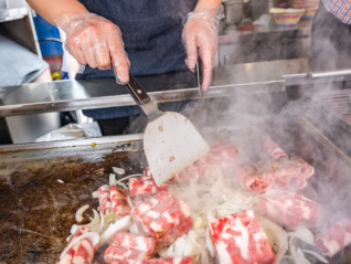 连锁餐饮“割席”预制菜
