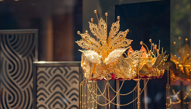 三天涨37元，金饰克价升至1062元历史高位 