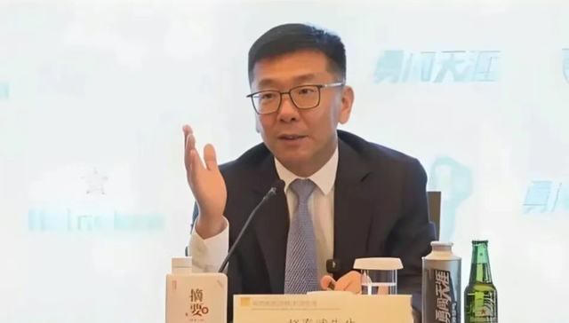 赵春武背起了华润啤酒的“白酒包袱”